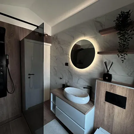 Premium Seaview Apartment