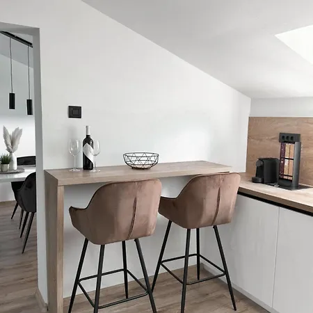 Premium Seaview Apartment
